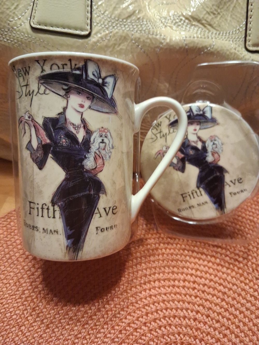 Kent Pottery Porcelain Coffee Mug W/Lid Fifth Ave New York Style Lady NIB